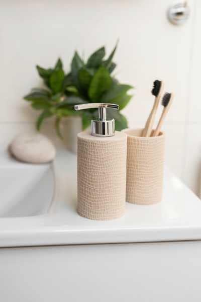 WENKO Peanut Soap Dispenser 024L Beige