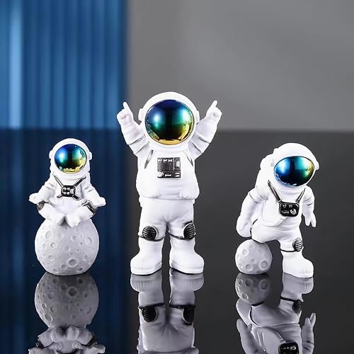 Gradient Astronaut Statues Set of 3 - Space Decor