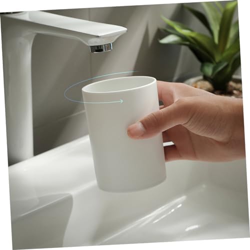 Luxshiny 2pcs Reusable Plastic Toothbrush Cups