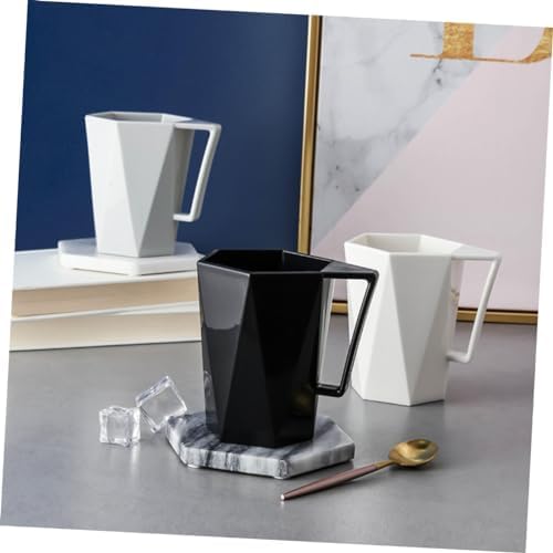 Unomor Plastic Toothbrush Cup with Handle