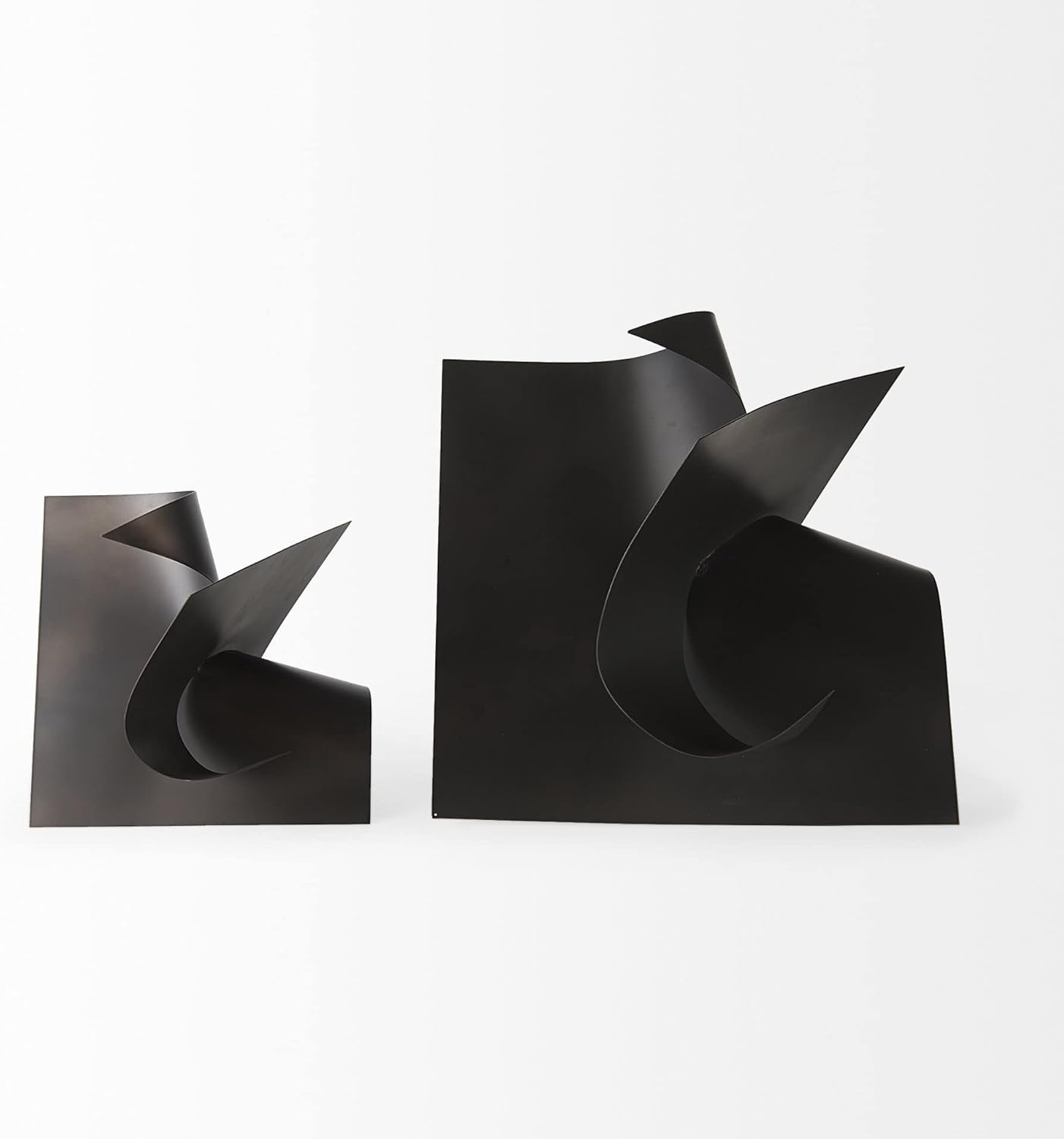 HomeRoots 18 Contempo Antiqued Black Abstract Sculpture