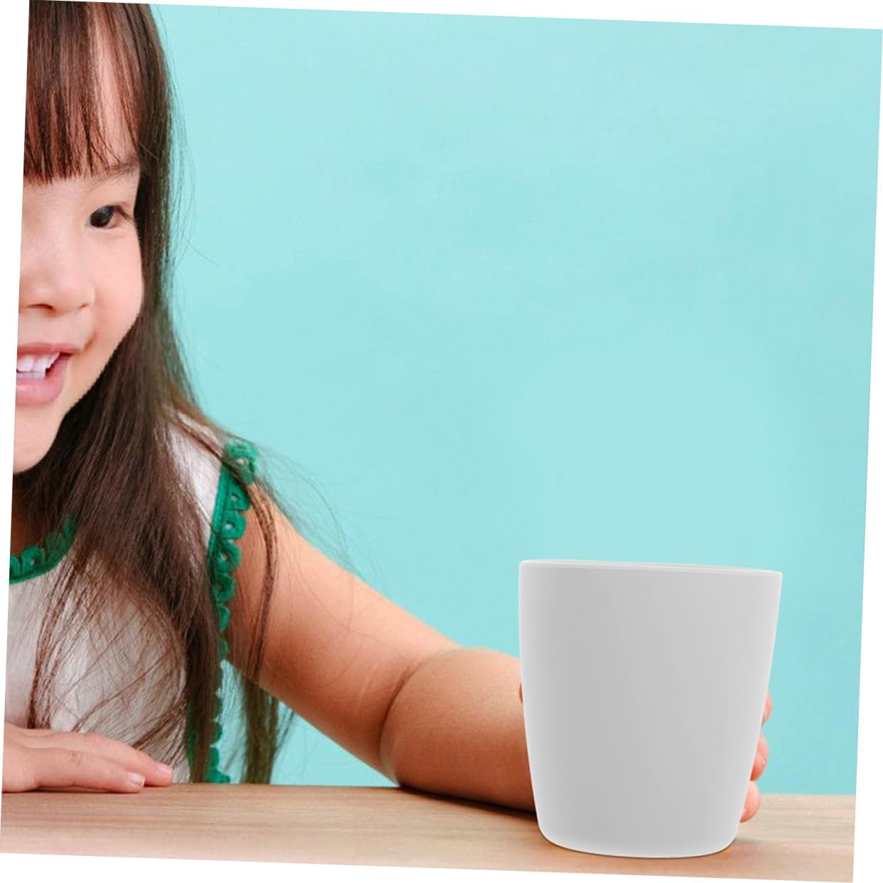 2pcs Unbreakable Silicone Cups for Training - Anti-Fall Design for Kids