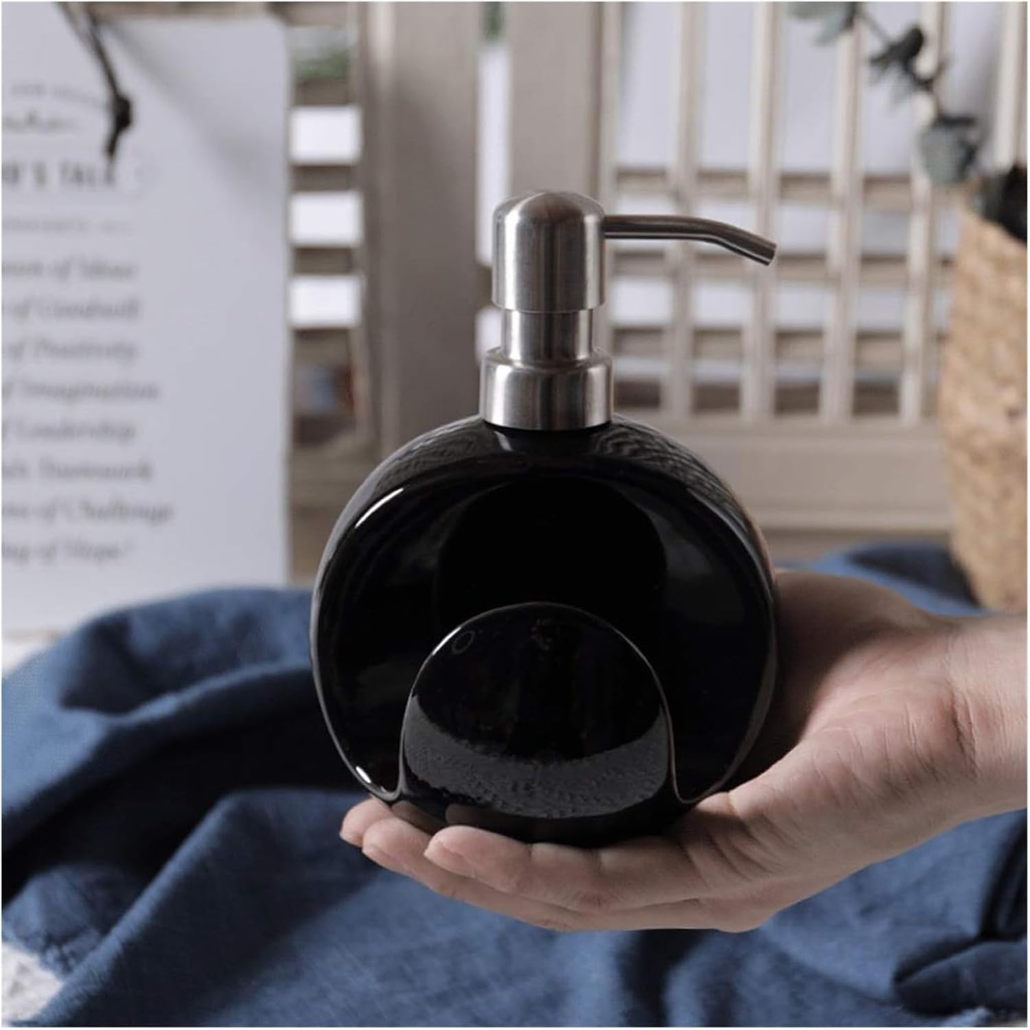 Cute Ceramic Soap Dispenser with Sponge Holder 400ml Black