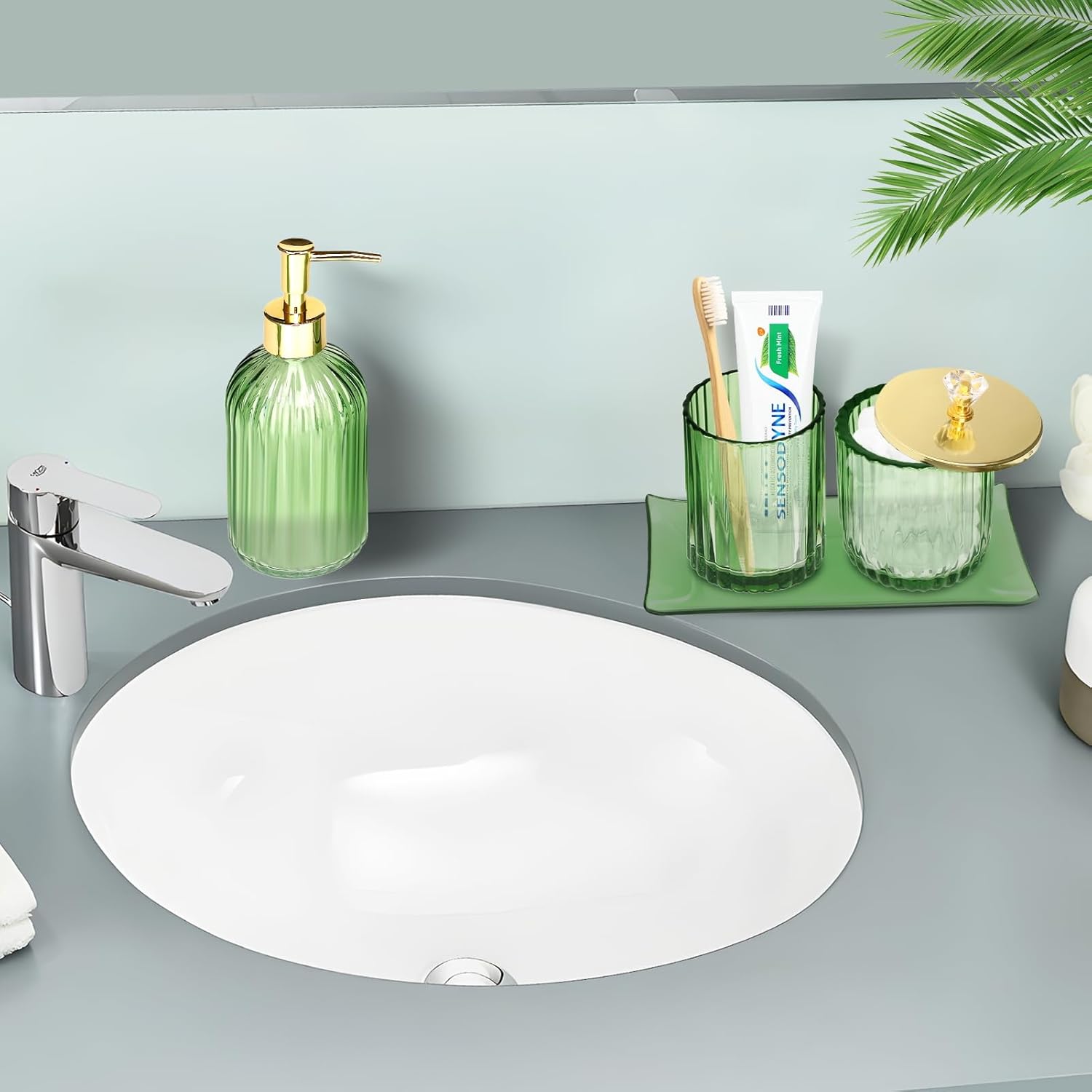 Haturi 4 Pc Green Glass Bathroom Accessories Set