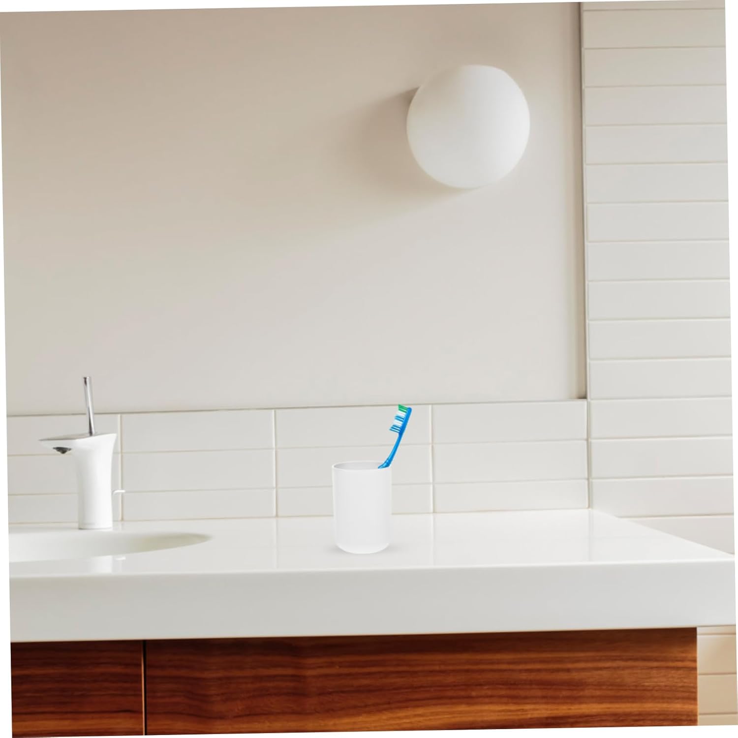 2pcs Lightweight PP Toothbrush Cups for Bathroom and Daily Use