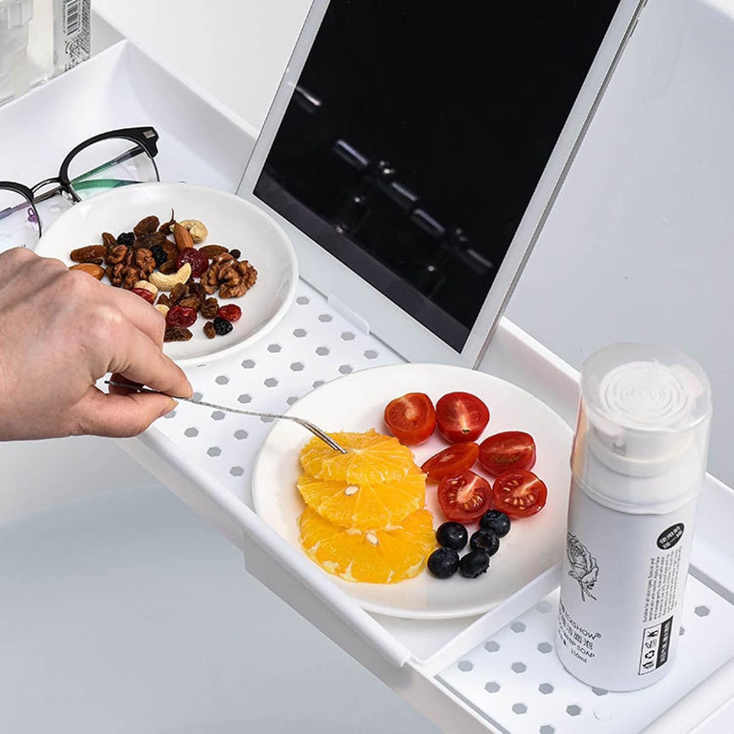 Flexman Plastic Bathtub Tray with Retractable Draining Design