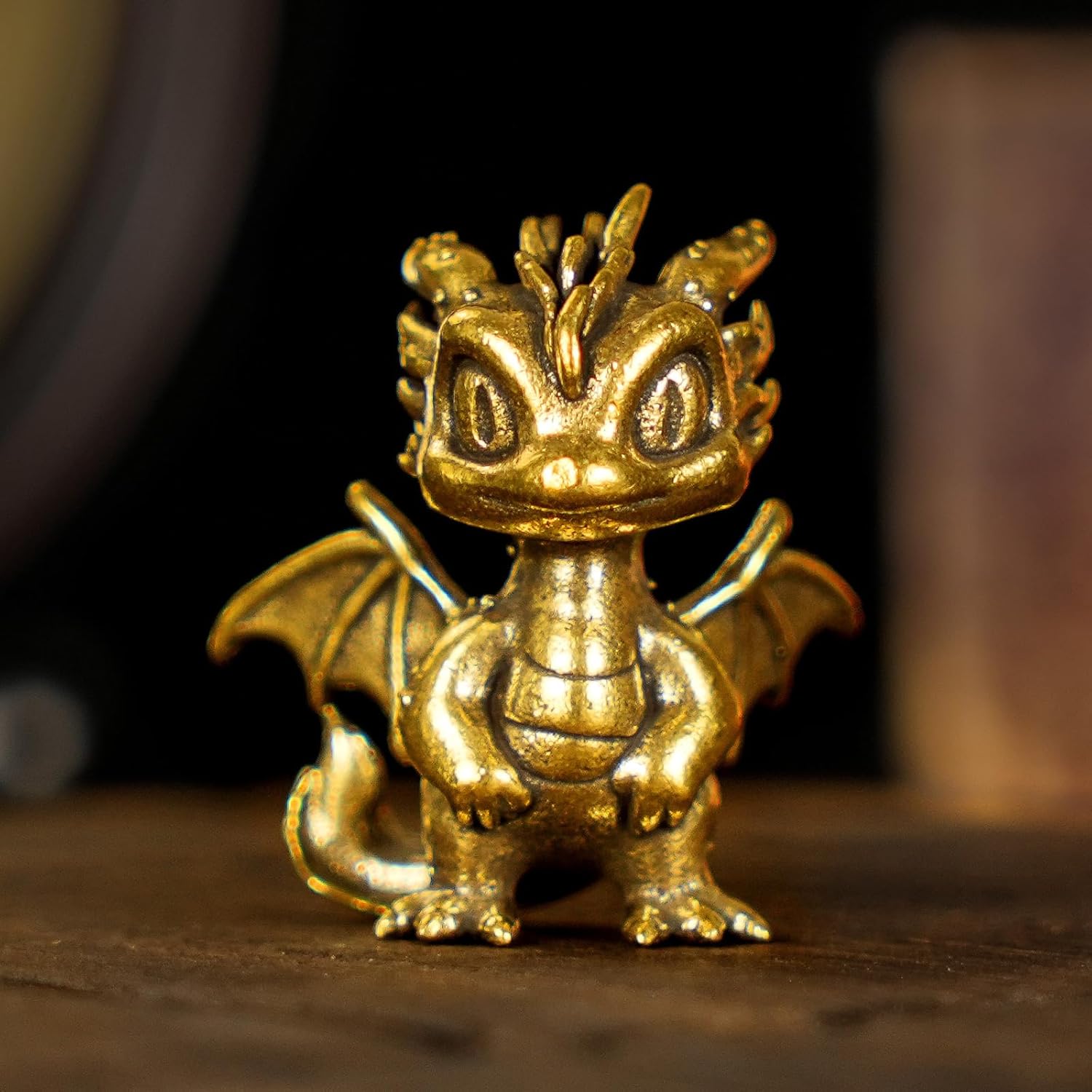 CHOVY Retro Flying Fire Dragon Ornament - Solid Brass Decor
