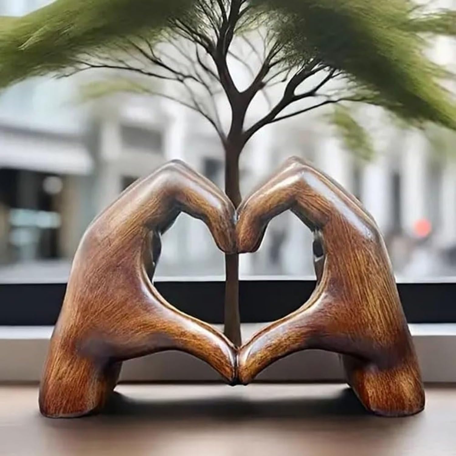 TinyGlam Heart Hands Sculpture Set of 3