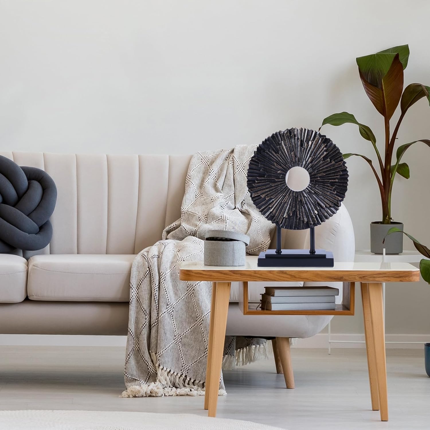CECKQUE Minimalist Round Black Statue Home Decor