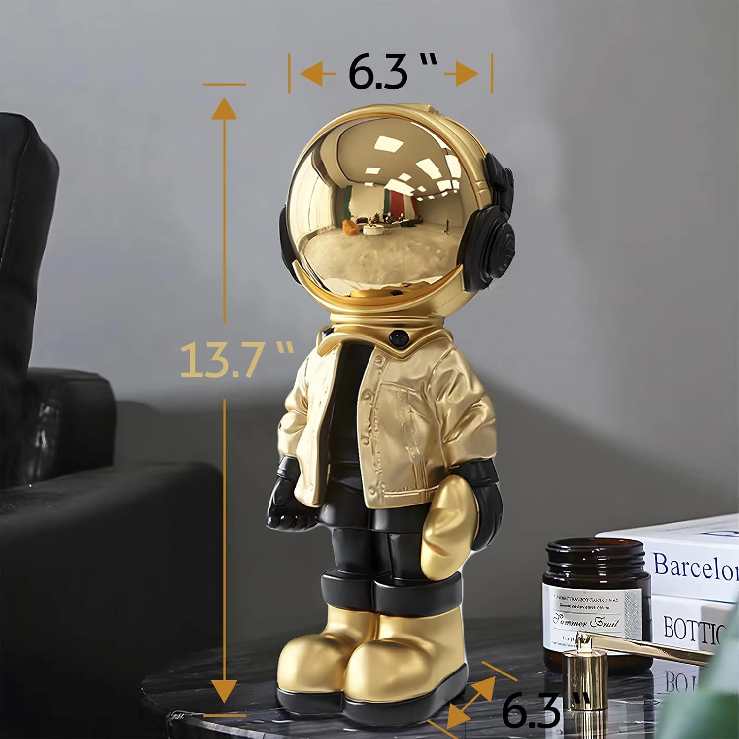 EZ4ENCE Astronaut Statue Gold Black Metal Decor