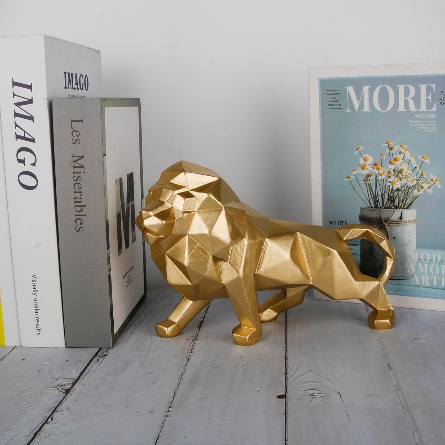 Wisifayardin Golden Lion Sculpture Resin Statue