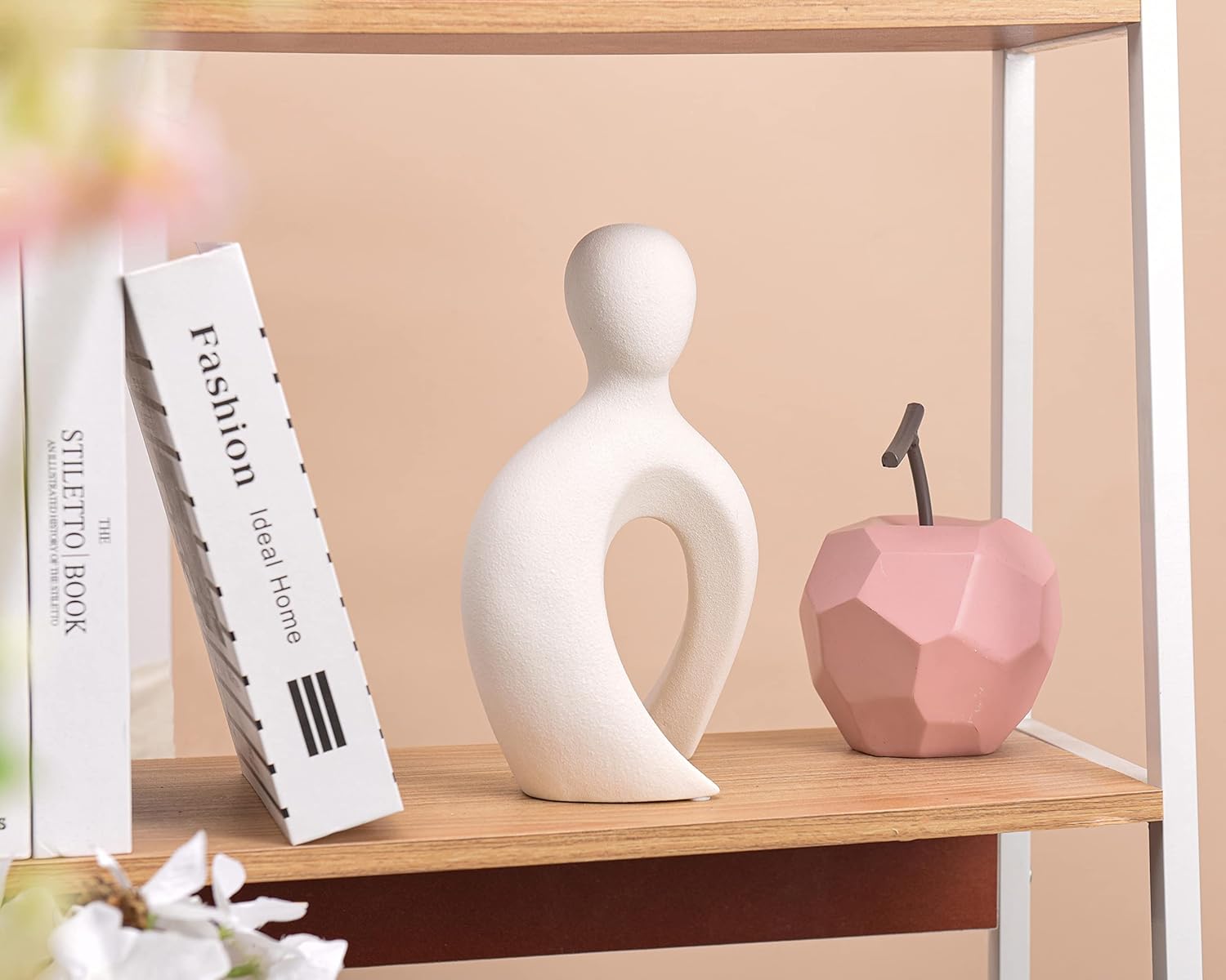 Quoowiit Abstract Love Couple Sculptures for Home Decor